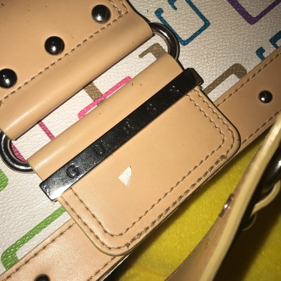 Guess purse - Picture 5 of 12